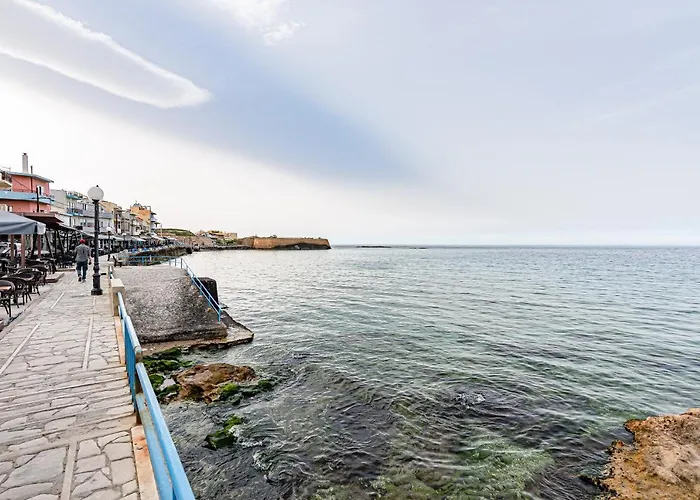 Koum Kapi Seaside Apartment Private Parking C1